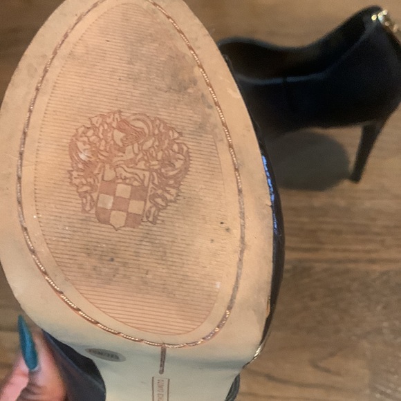 Vince Camuto Heels - Picture 6 of 8